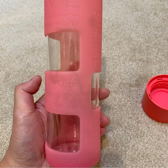 Lululemon Athletica 16 Oz Pink Glass Water Bottle Silicone Sleeve Love Yoga - Picture 10 of 15